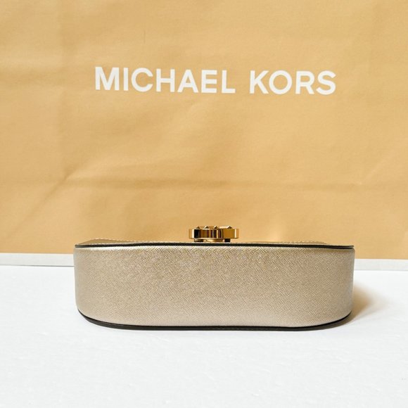 Michael Kors Small Shoulder Chain Bag Pale Gold - Picture 6 of 12